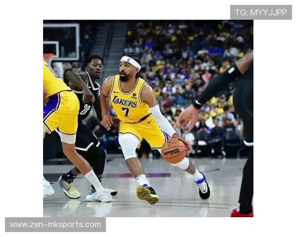 纳什执教湖人时代开启新篇章：战术革新引领球队迈向新高峰